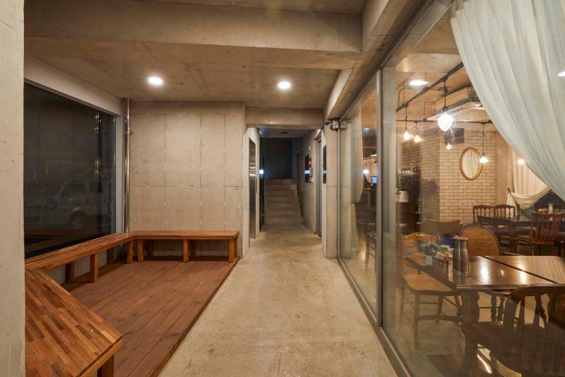 30 平米日式餐厅，极简风格打造温馨空间-6