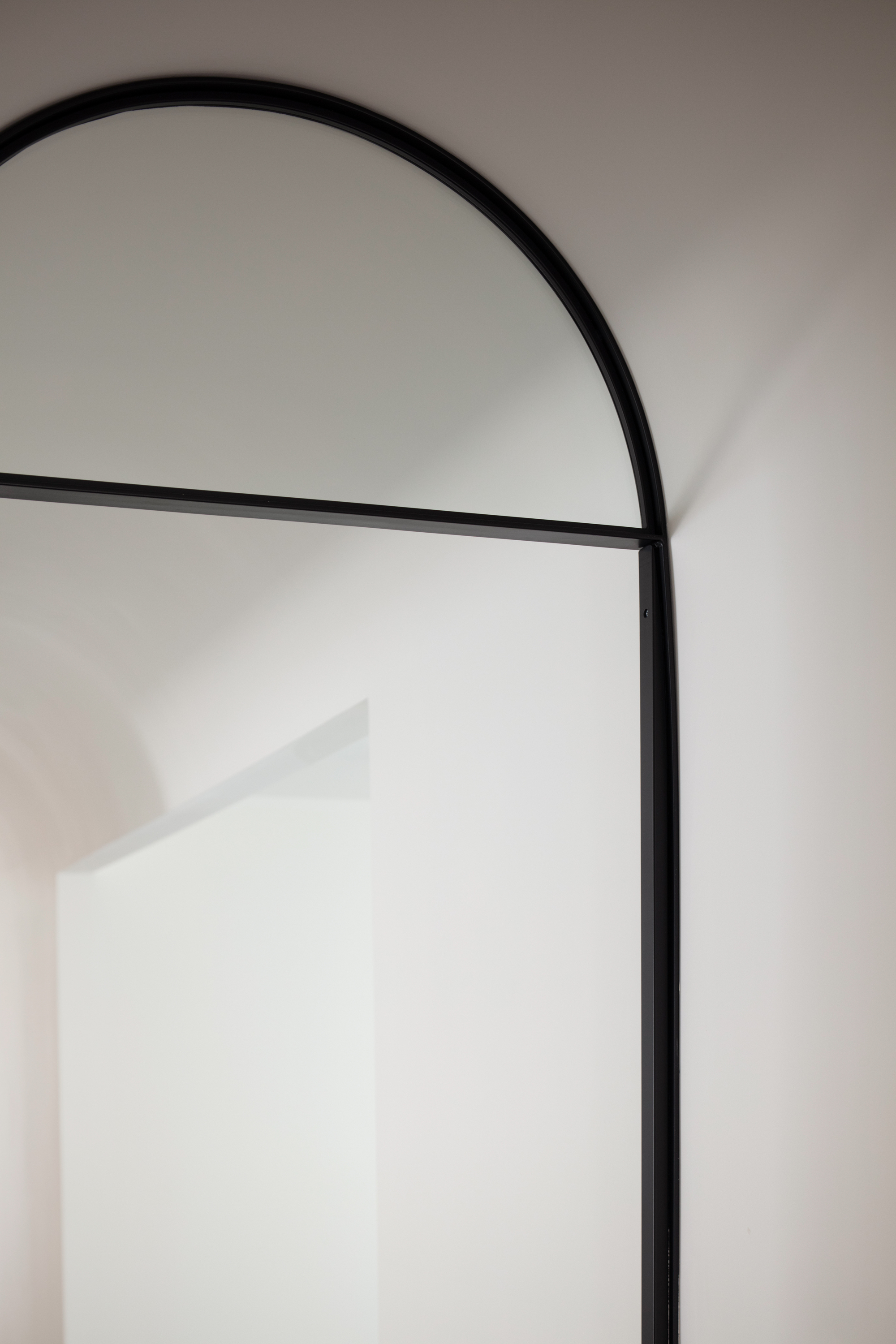 House B / Whispering Smith-43