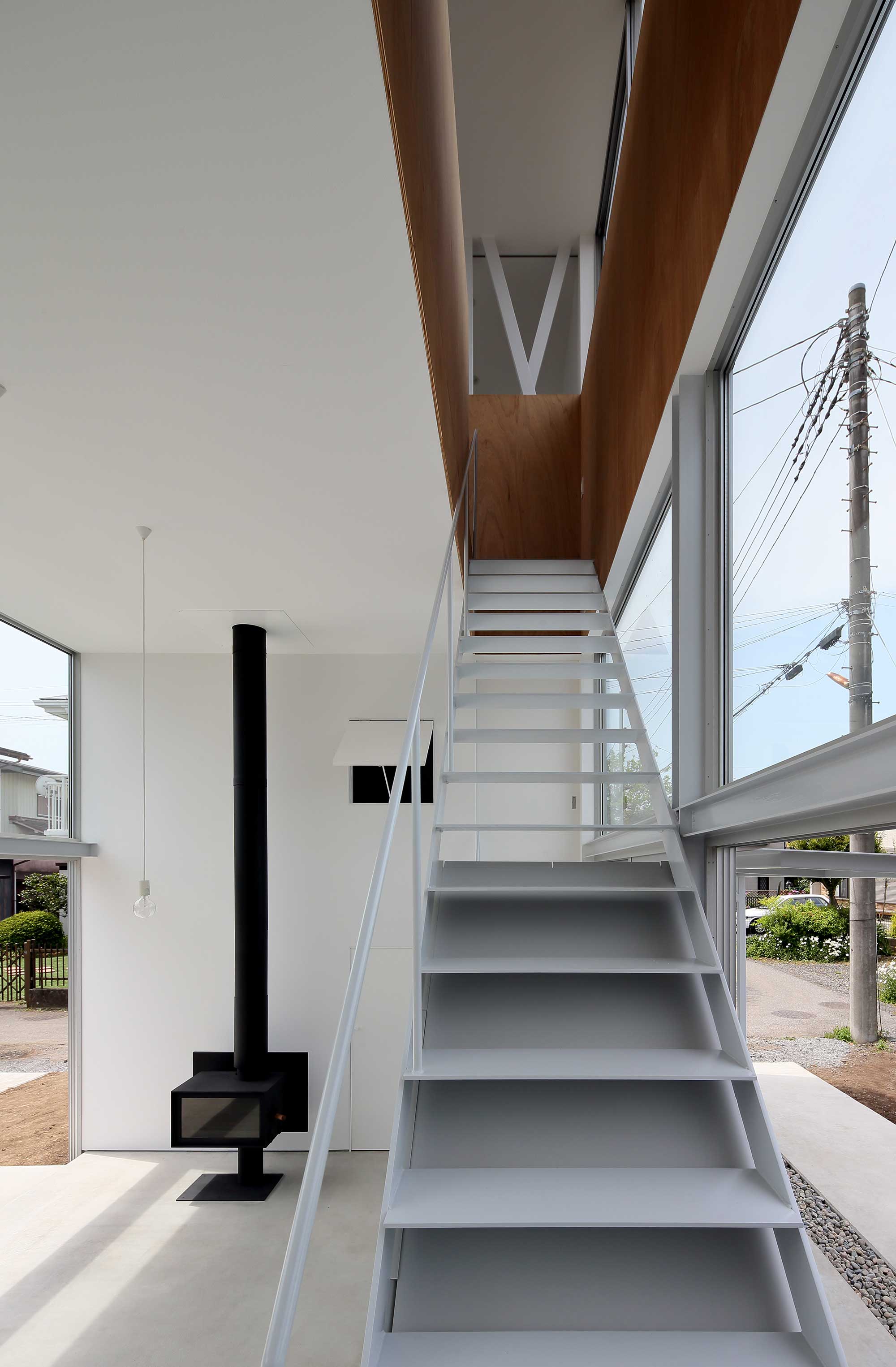 把我安置在家中；为我提供住所（注：由于原表述House ME表意不明确，house作动词有给……提供住处等意思，结合语境不同可能有不同准确表达，以上是较常见可能的翻译） 丨小島光晴建築設計事務所-32