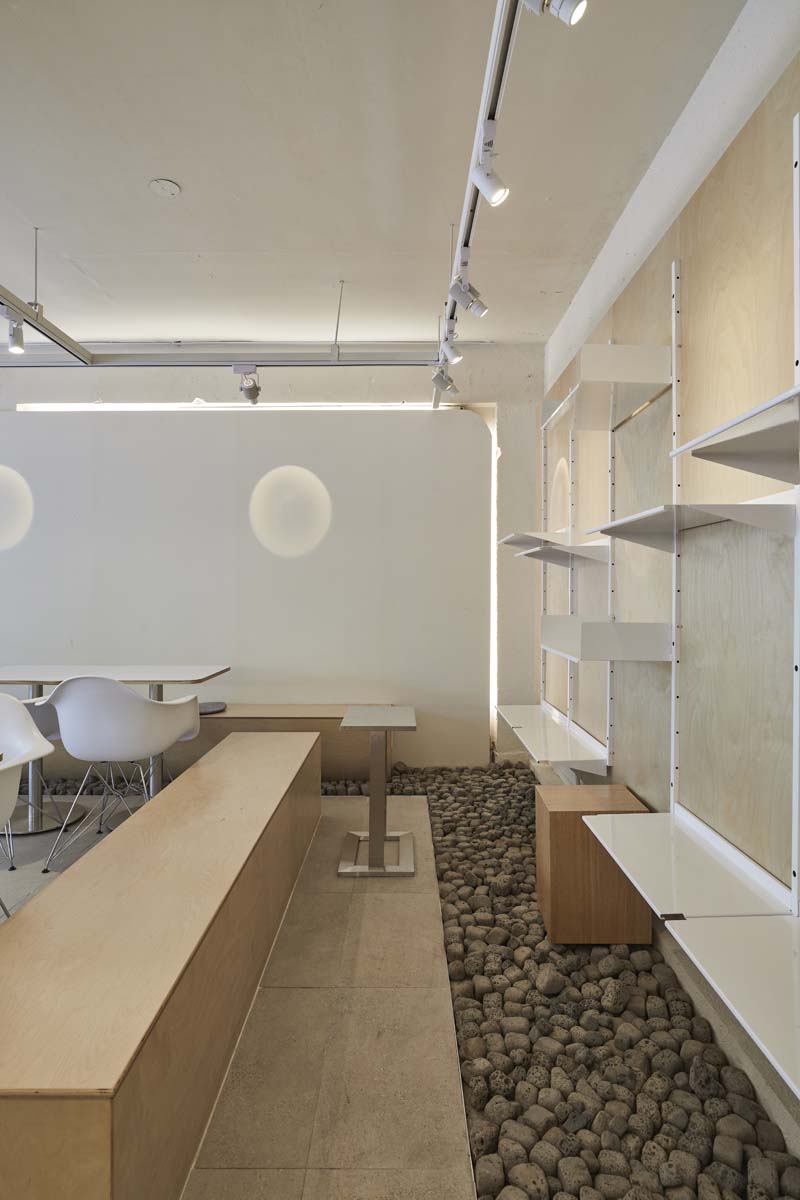 20 平米温馨甜品咖啡厅，打造温暖空间-13