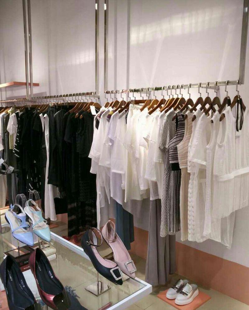 MARCamp;CHRISTY 女装集合专卖店装饰设计方案-9