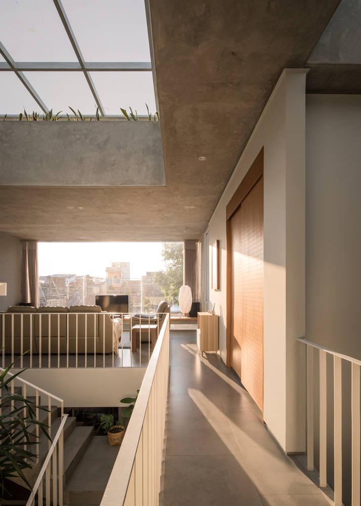 私密而明亮 | 印尼 Cube House 的现代设计-30