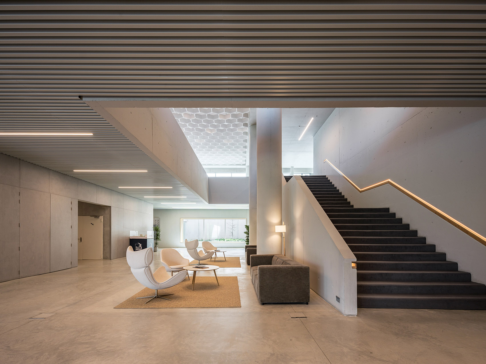 葡萄牙足球联盟新总部丨OODA-21