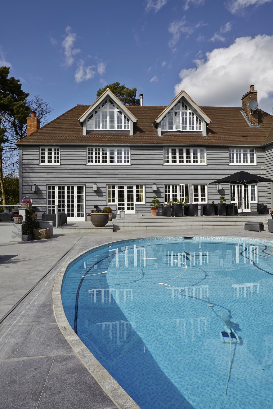 伦敦郊区的新英格兰风格家园-27