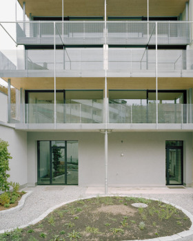 Efringer 多户住宅丨瑞士丨Lukas Raeber Architects