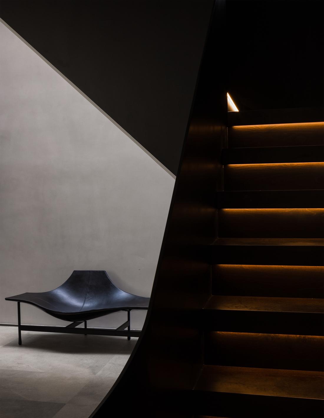 现代轻奢质感别墅设计-9