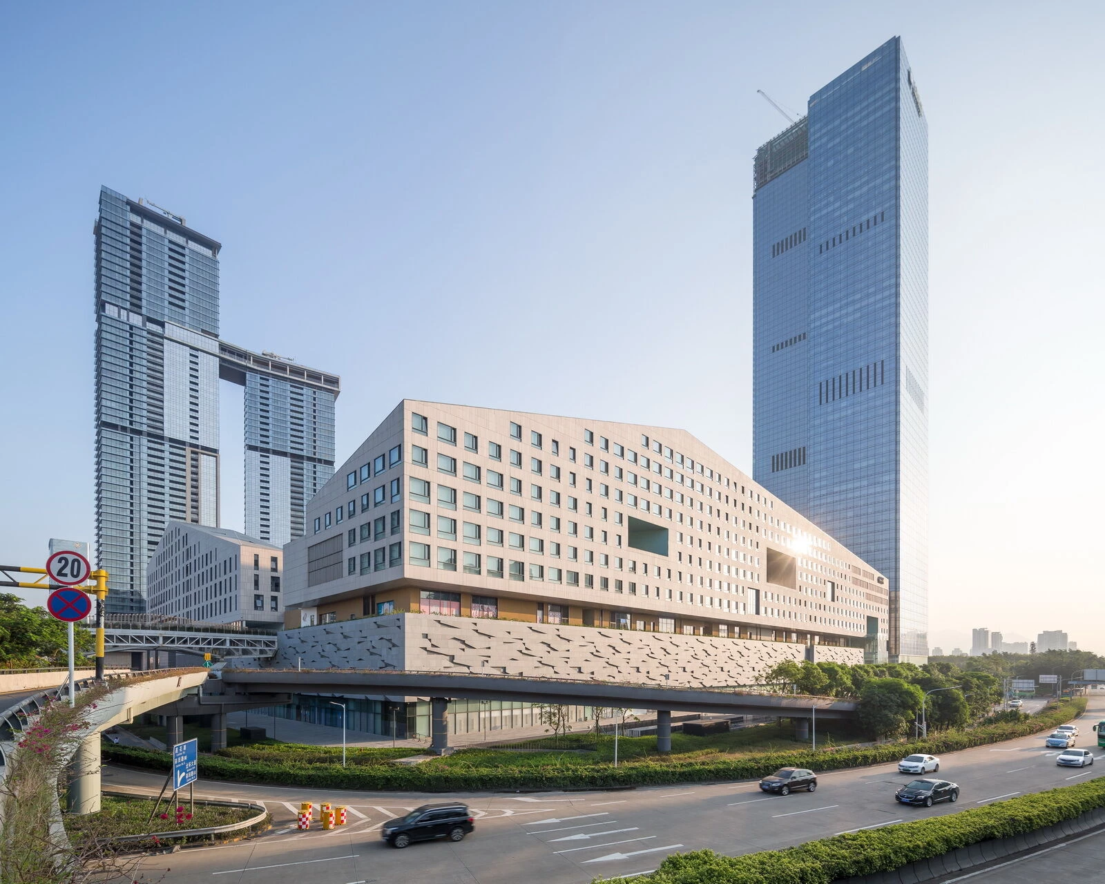 SHUM YIP Upper Hills LOFT-12