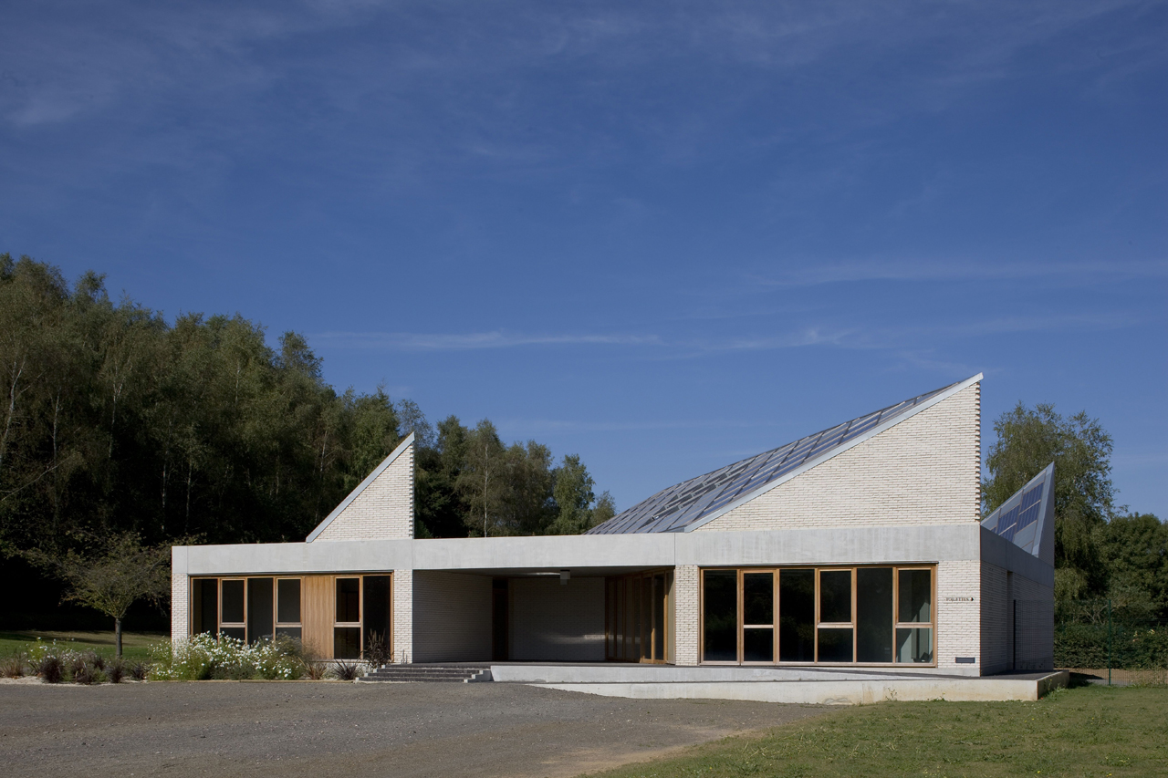 法国卡昂公园服务中心绿色建筑设计-14