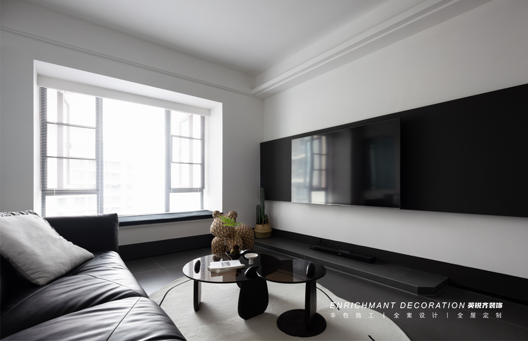 极致黑白丨易越-20