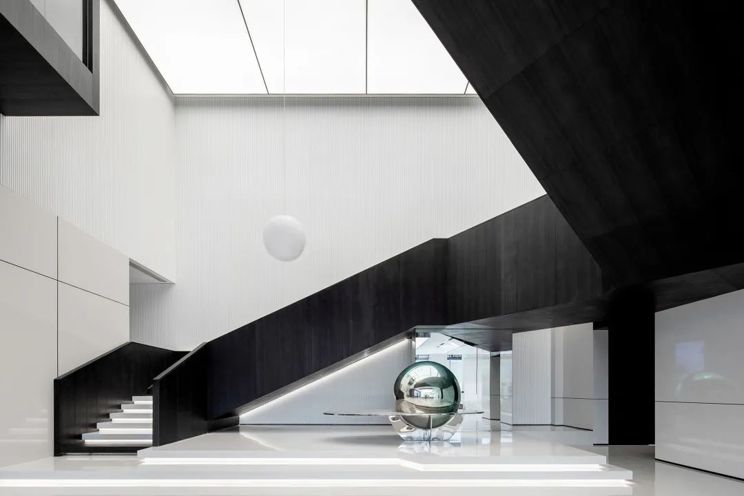 融创南昌·玖玺台销售中心 | 现代简约中的艺术与自然共生-63