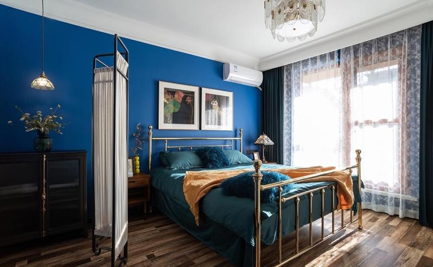 色彩冲击下的摩登复古家居设计-32