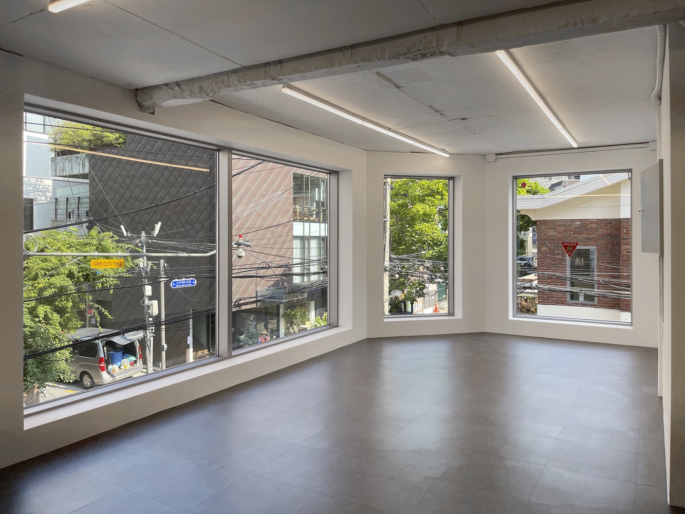 首尔 SINSA 大楼改造丨韩国首尔-11