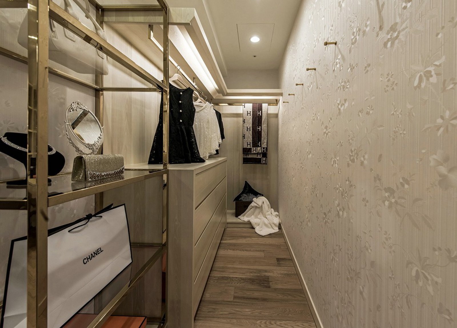 信义君悦柏悦府住宅-24