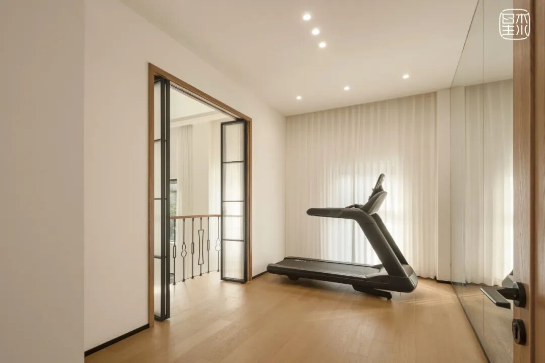 为95后海归女儿爆改500㎡双拼别墅丨中国上海丨星杰-25