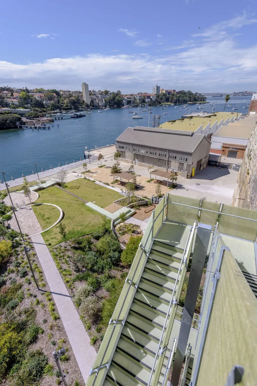 澳大利亚前海军潜艇基地变身公共空间-21