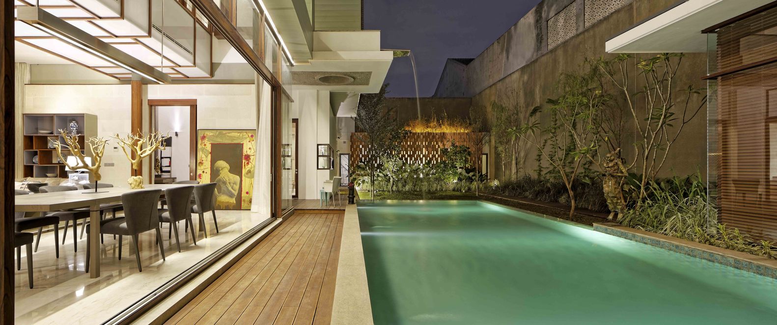 印尼传统与现代融合的绿洲住宅-49