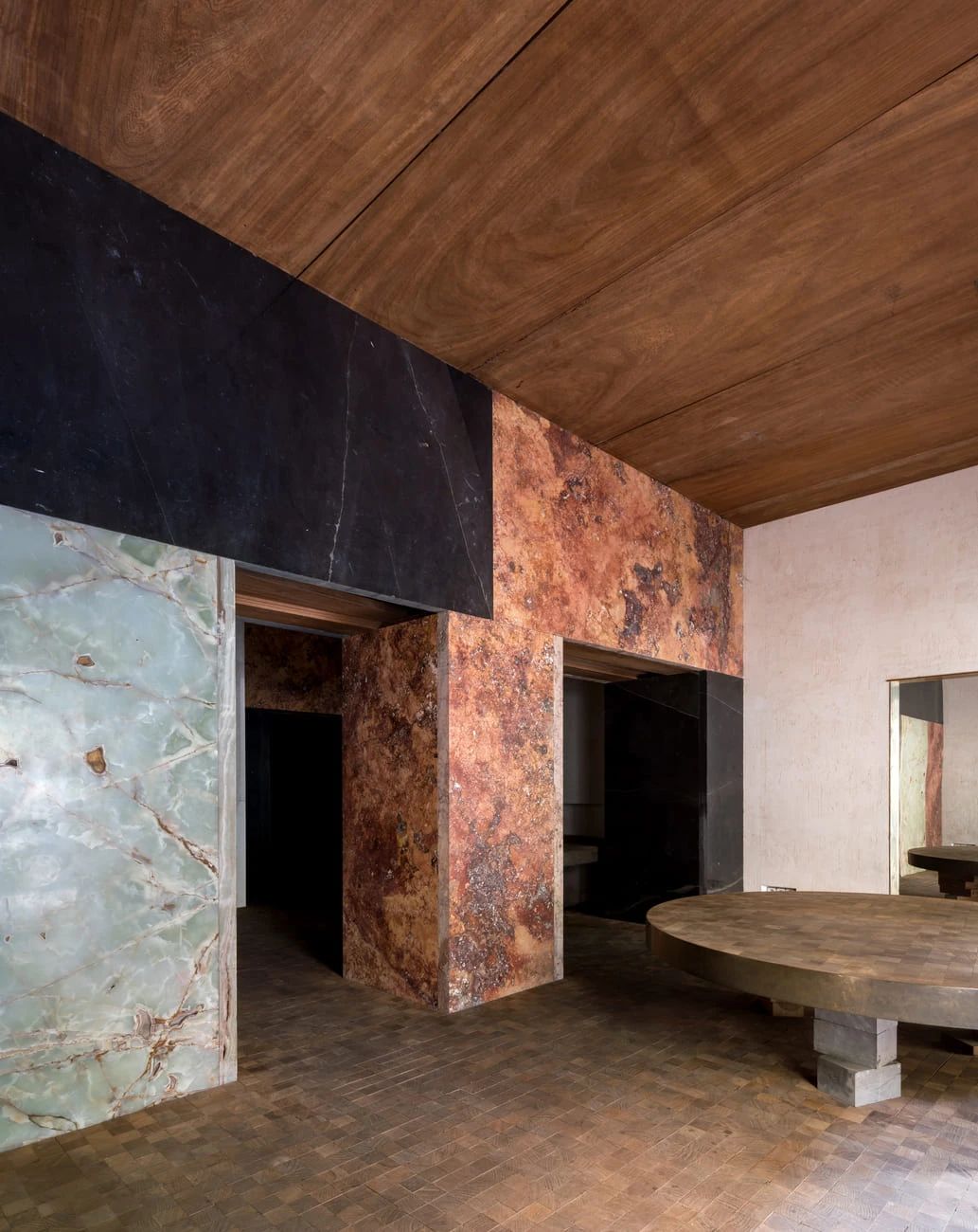 马德里 Brutalist 鞋履陈列室丨西班牙马德里丨Francisco Alonso-15