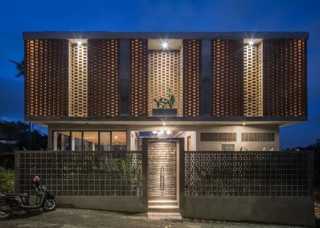 乡村自建宾馆 Uma buluh | 自然采光、通风与热带绿意完美融合-22