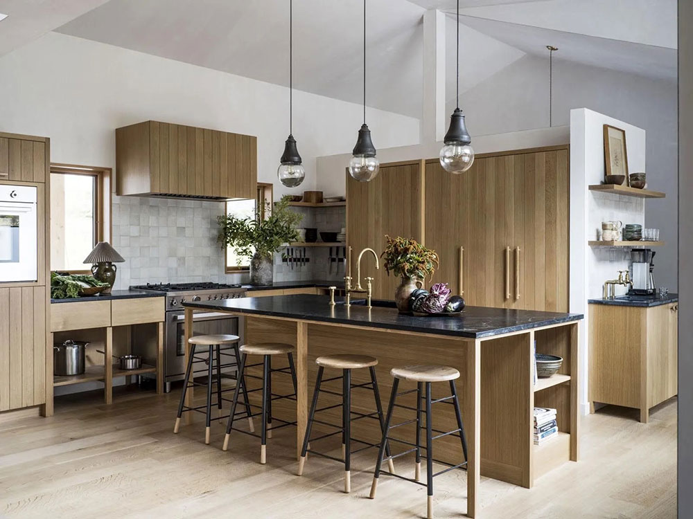 温馨农场住宅，花卉墙纸与复古家具的完美融合-13