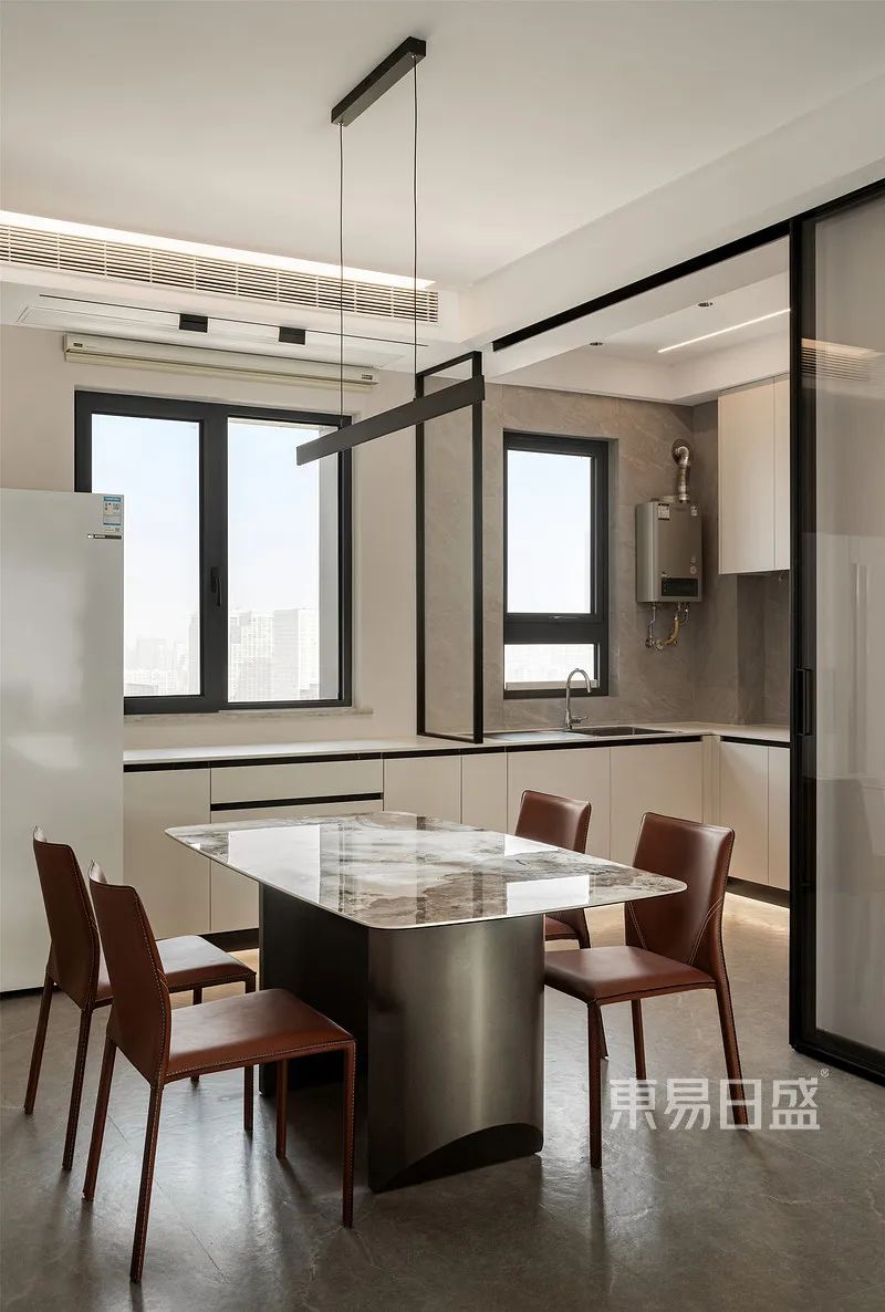 177㎡现代简约四居室|不只是无主灯，还打通阳台入客厅-27