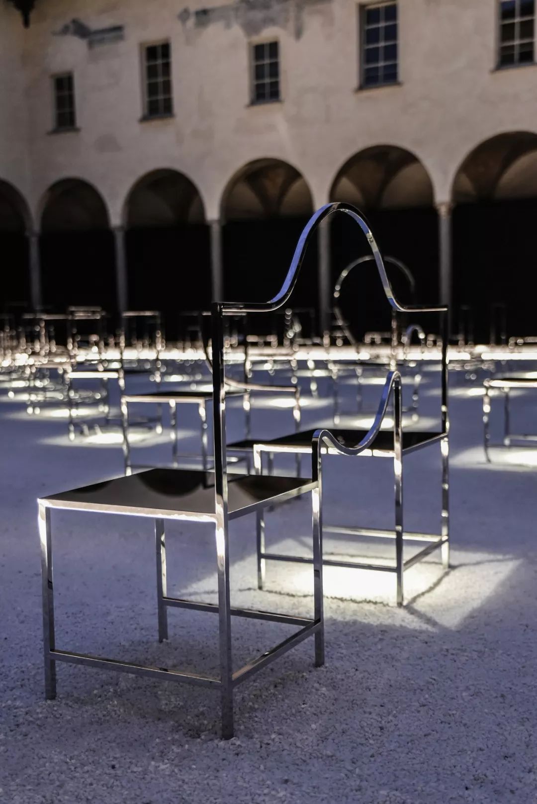 nendo 打造东京商业综合体,极简设计展现灵动趣味-252