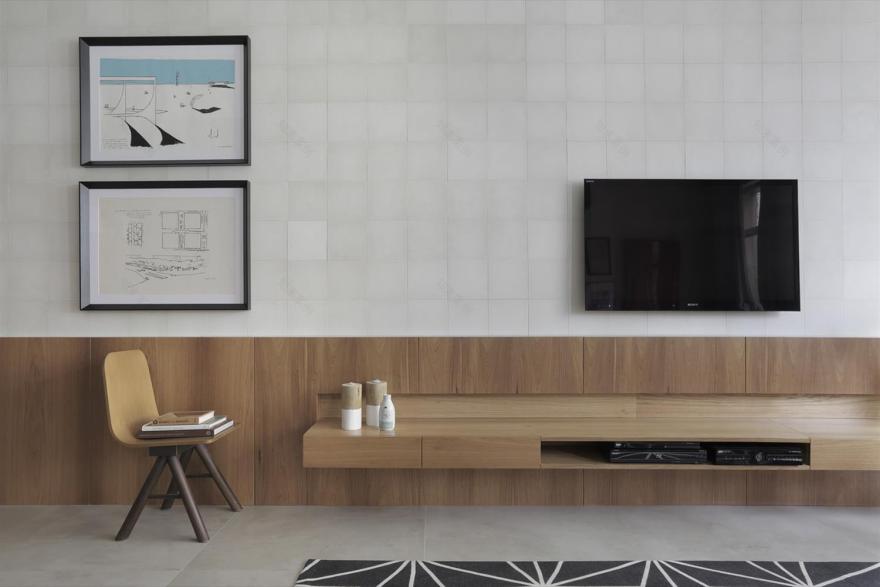 灰黑木质公寓 | 现代简约与自然光线的完美结合-3