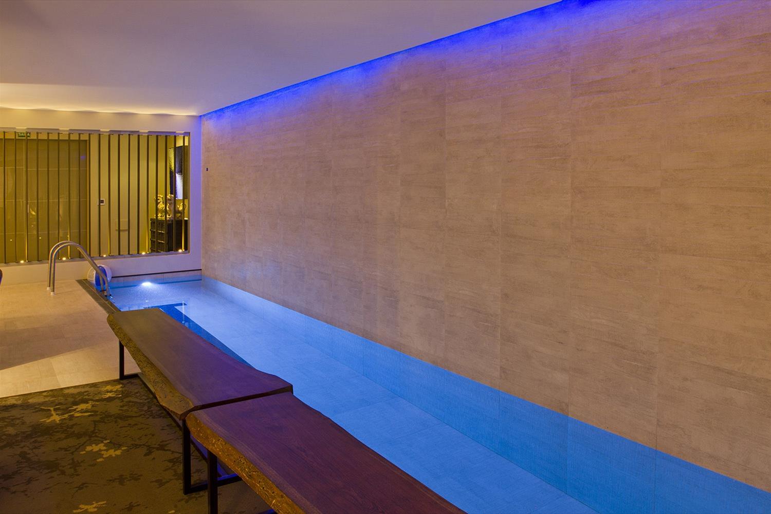 巴西 DF Loft 01 · 独特泳池设计引领住宅新潮流-4