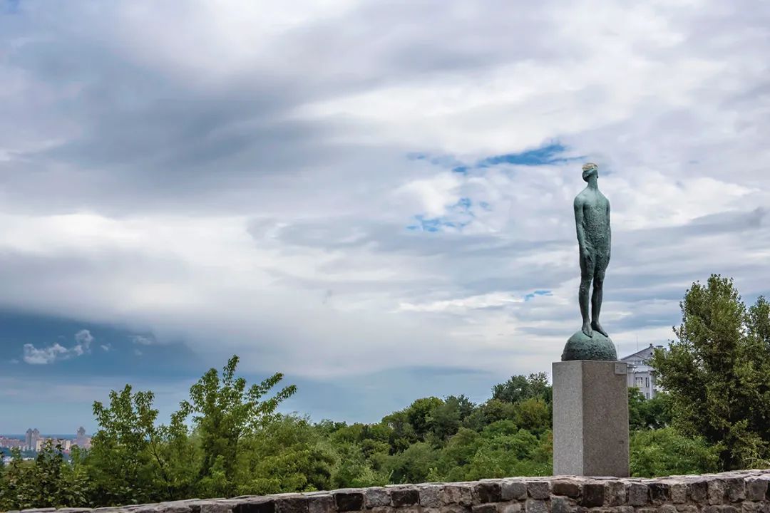 “雨”雕塑丨纳扎尔·比利克-61