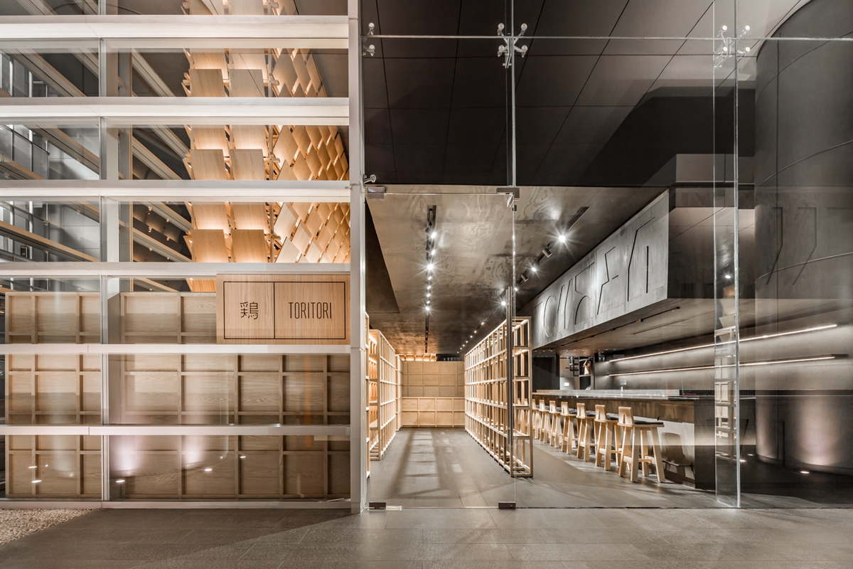 一家設計靈感源於武士盔甲的日式餐廳 - WEHOUSE-12