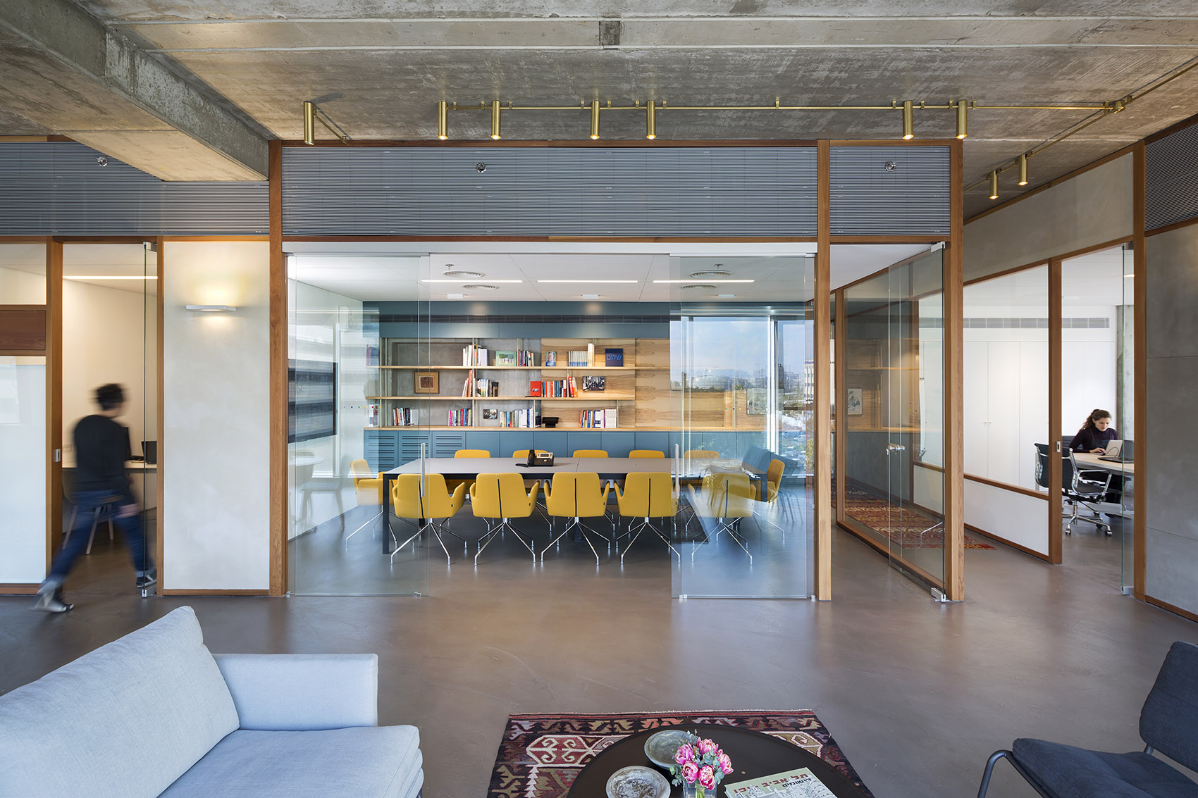 Lautman基金办公室,以色列特拉维夫 / Raphael Cohen 和 Zach Ronen-34