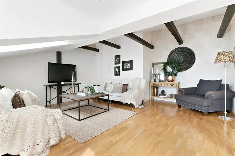 家庭生活二层楼设计 | 私密空间与互动的完美结合-6