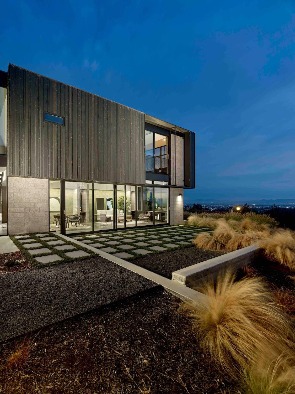 加州奥克兰 AAA 建筑公司的现代主义杰作-24