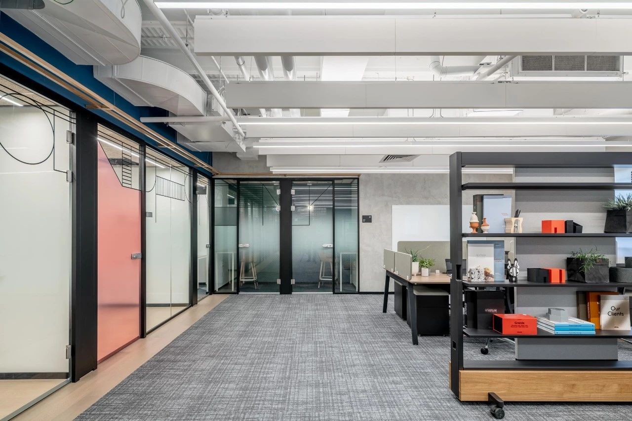 美学聚场娱乐办公设计-58