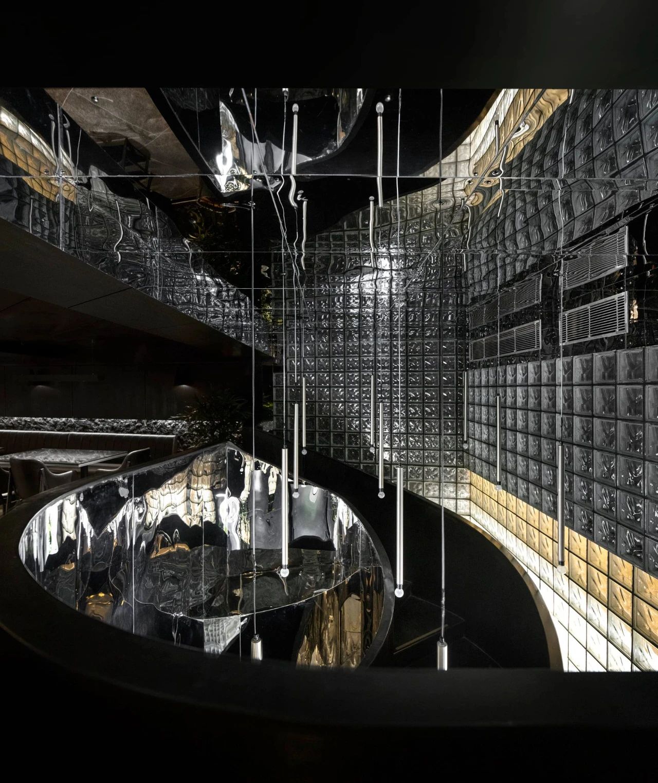 暗黑式混凝土结构鸡尾酒吧设计丨印度新德里丨RENESA ARCHITECTURE DESIGN-9