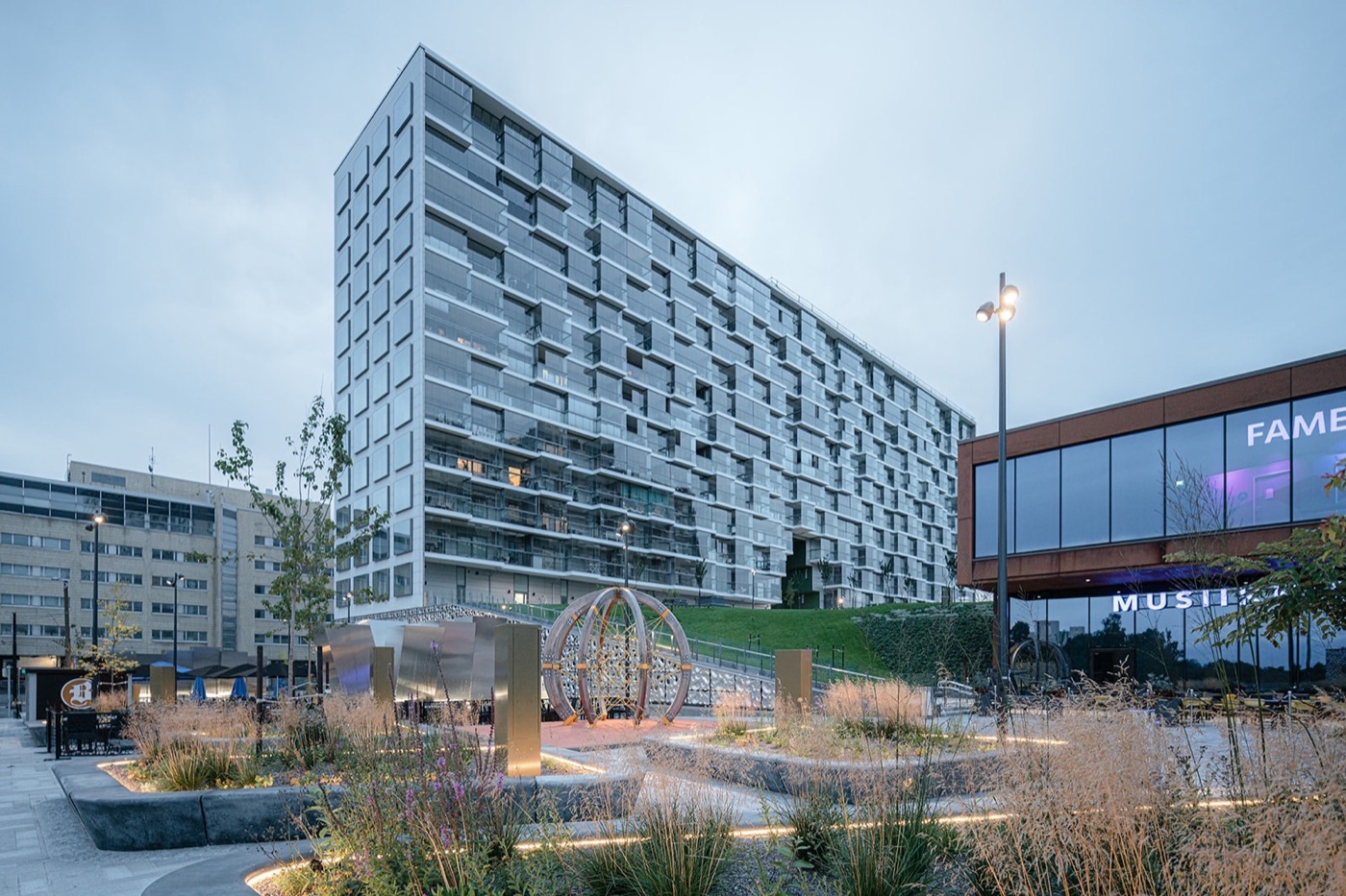 芬兰赫尔辛基 Tripla 购物中心绿色景观设计-12