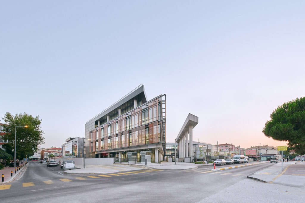 Çanakkale Belediyesi “Yeşil” Yerel Yönetim ve Kültür Merkezi Binası ve Yakın Çevresinin Düzenlenmesi Projesi - Arkitera-12