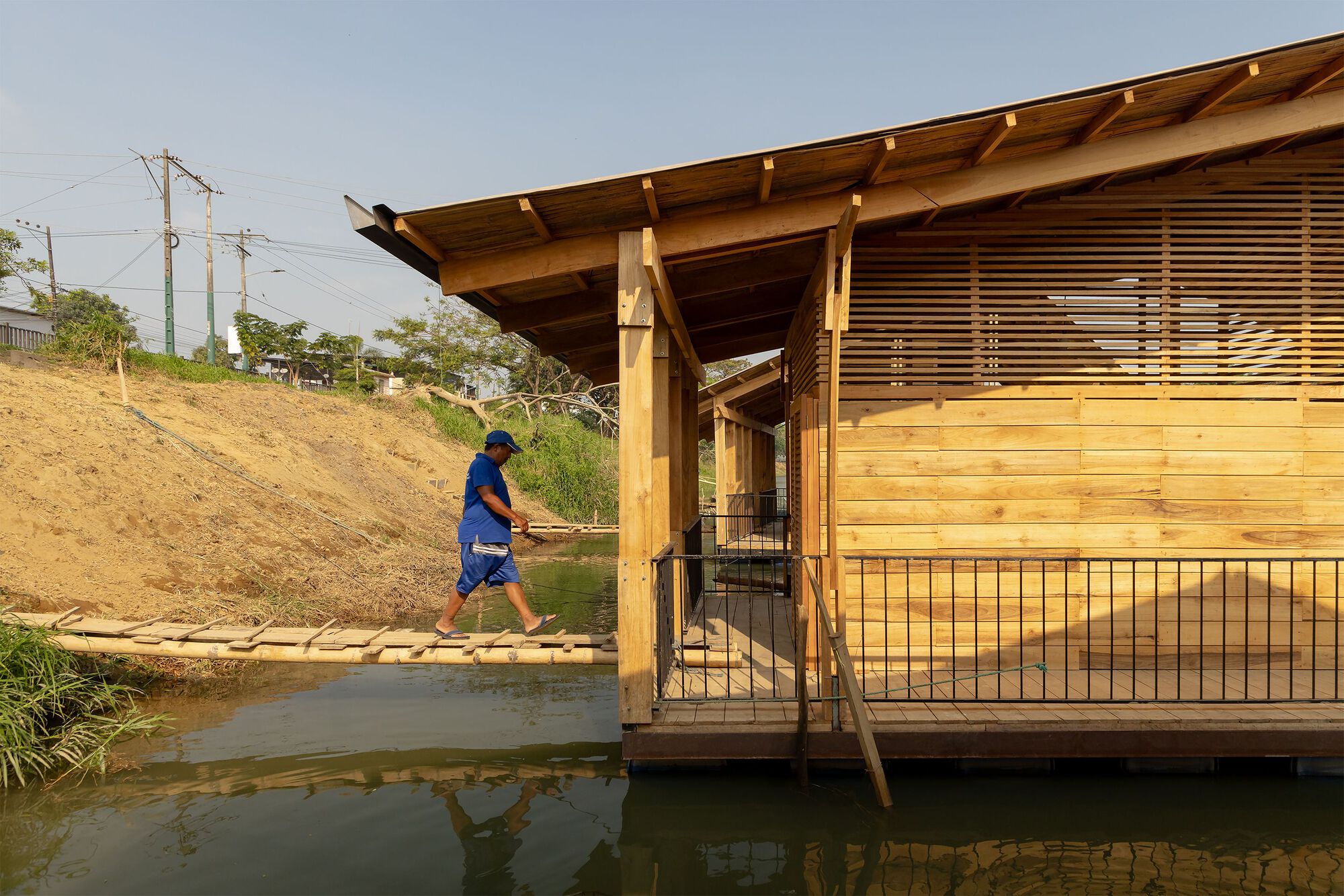 The Floating Neighborhood of Las Balsas / Natura Futura-12