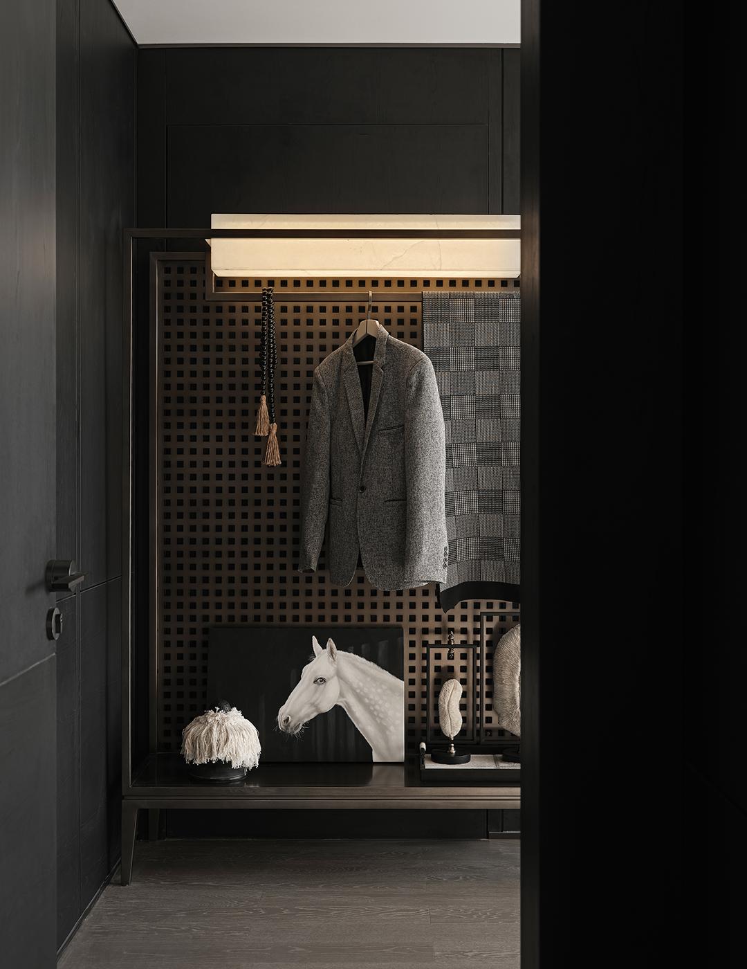 中海·大连十里观澜复式丨中国大连丨室内设计为深圳共向设计,软装设计为深圳共向美学-30