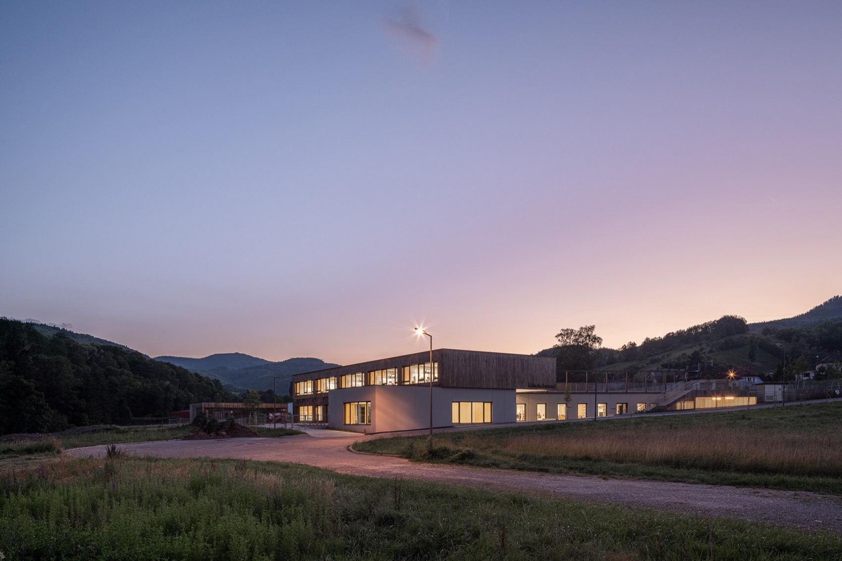 Honcourt 学校丨法国丨f+f architectes-54