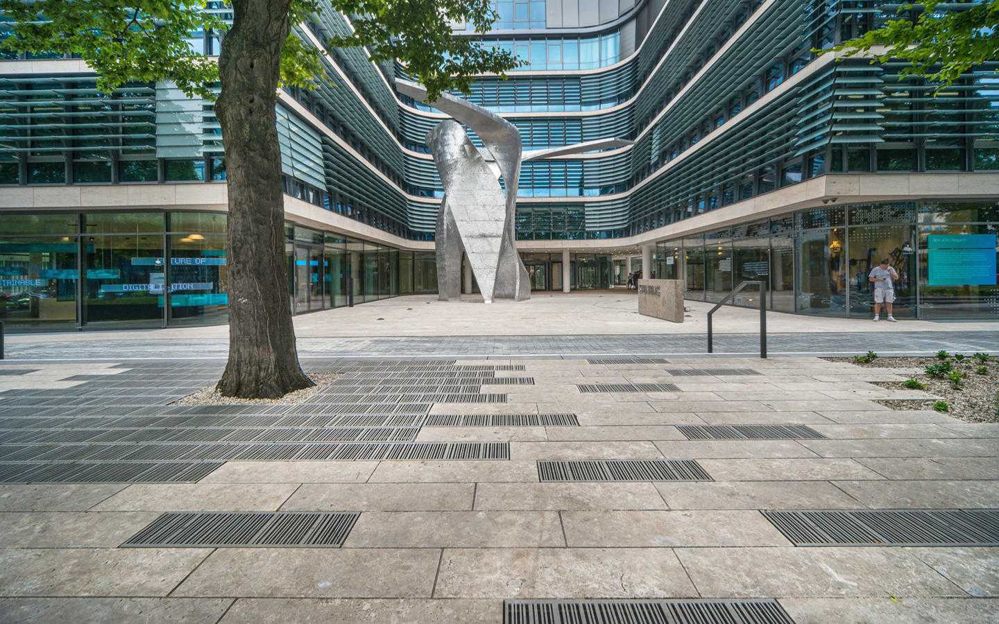 德国慕尼黑西门子总部公共庭院设计丨Henning Larsen 建筑师-13