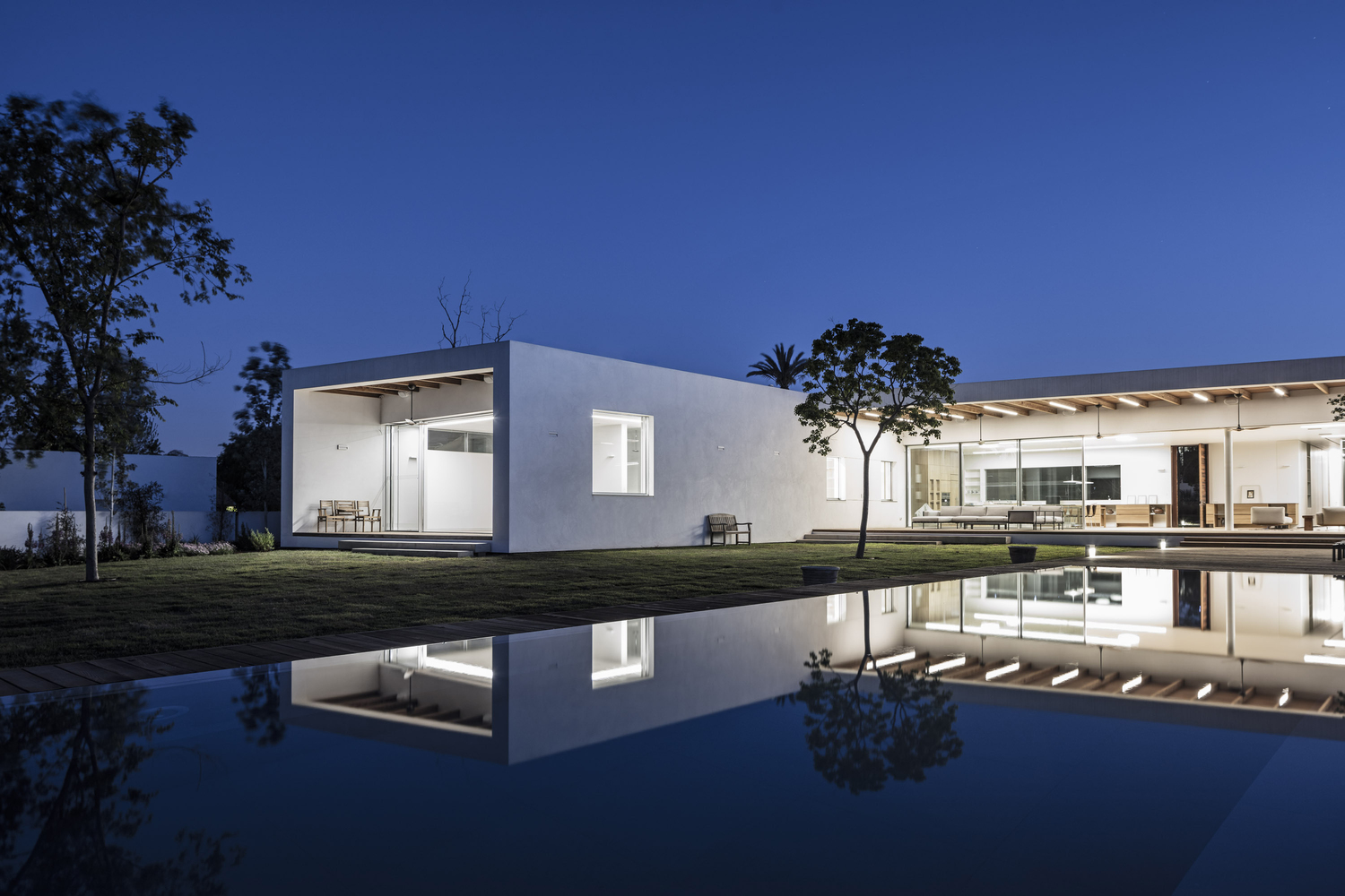 Z 形住宅 | 混凝土与自然景观的对话-31