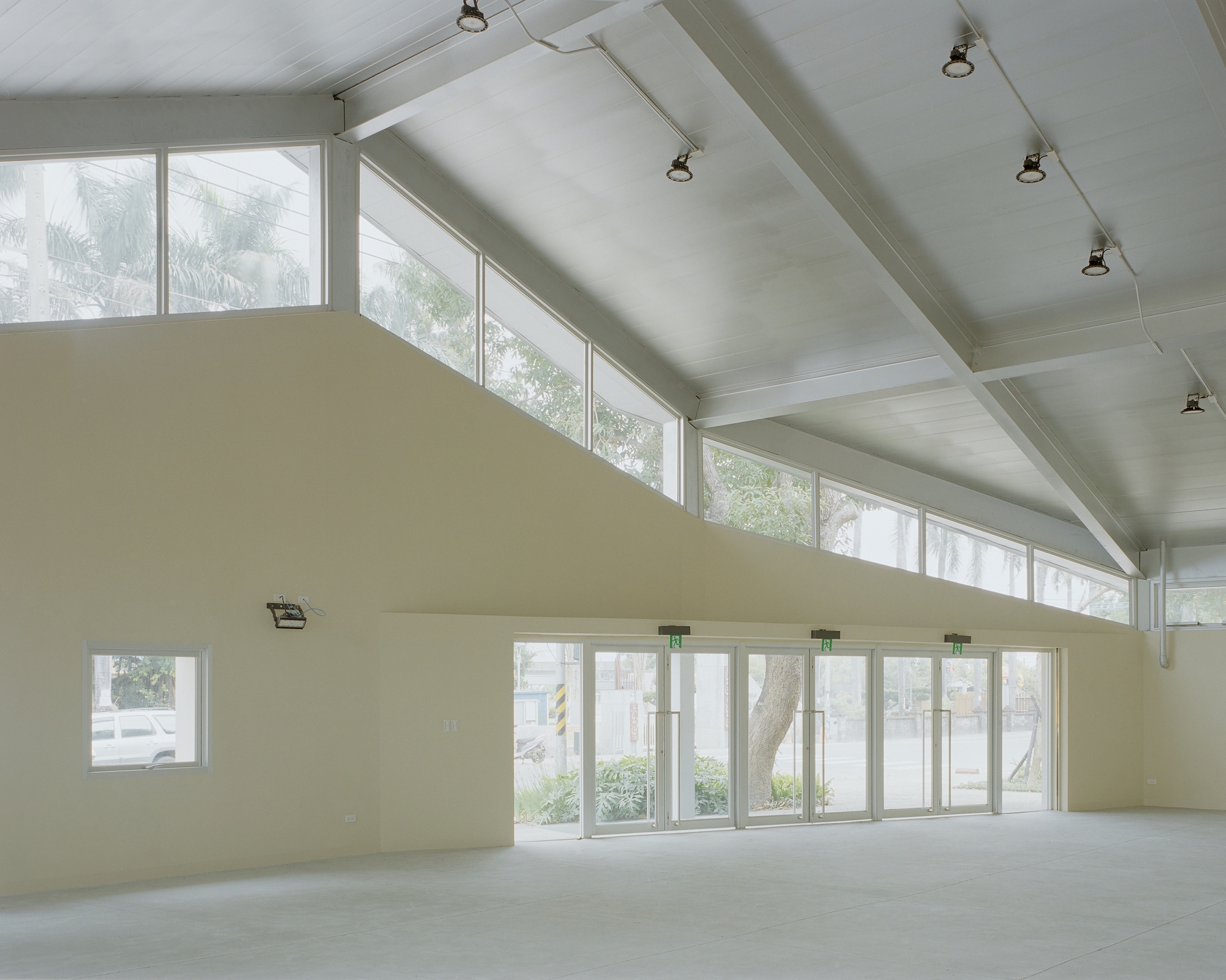 Hilltop House / Office Archipel-11