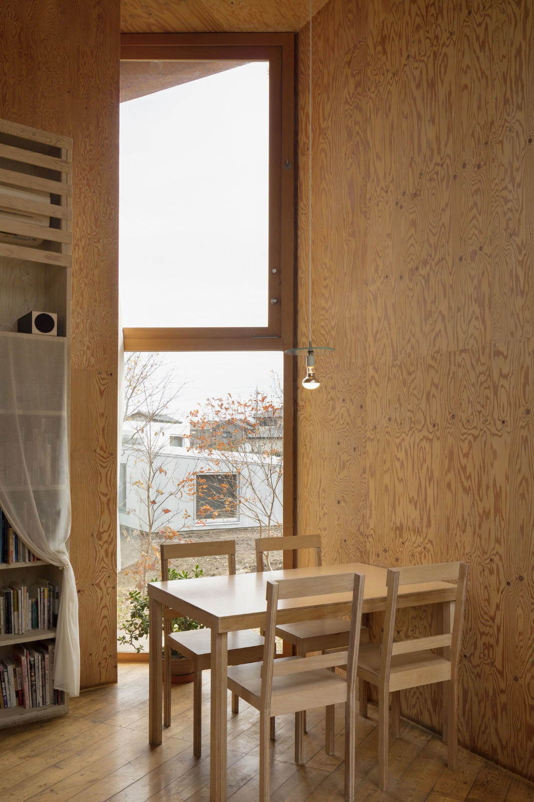 Miya Akiko Architecture Atelier：屋顶与窗户-9