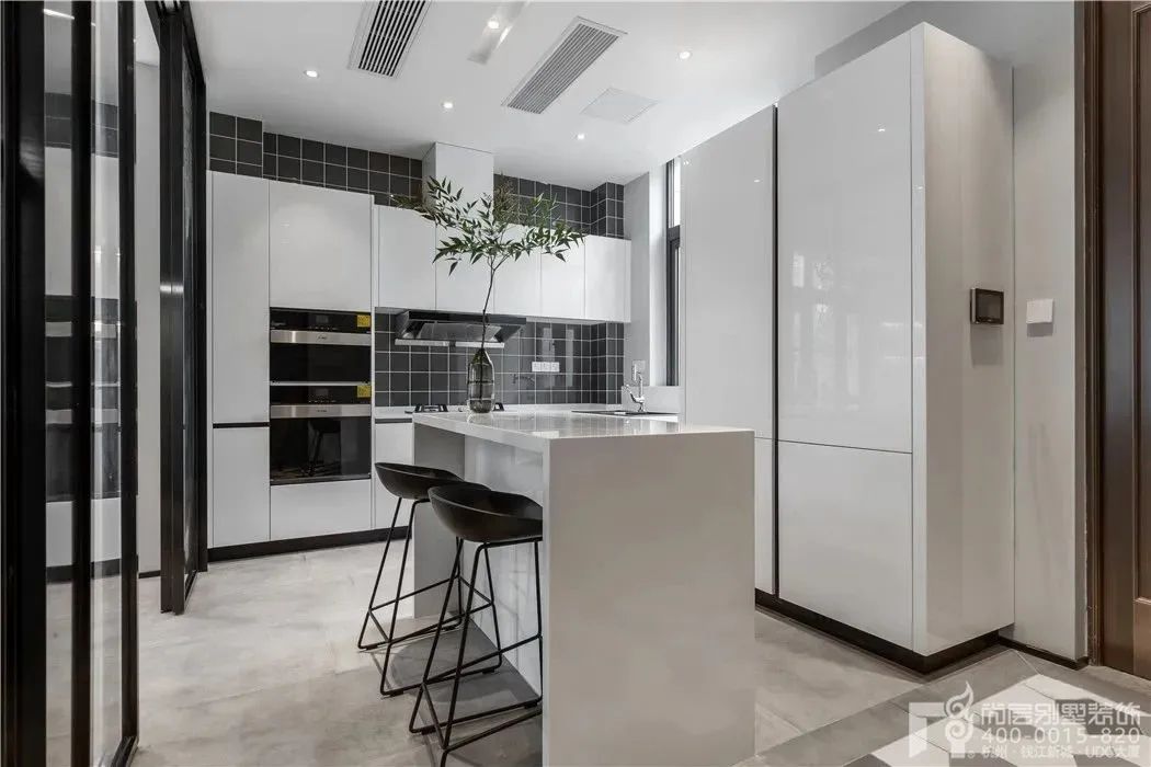 极简美学的家丨尚层别墅装饰-26