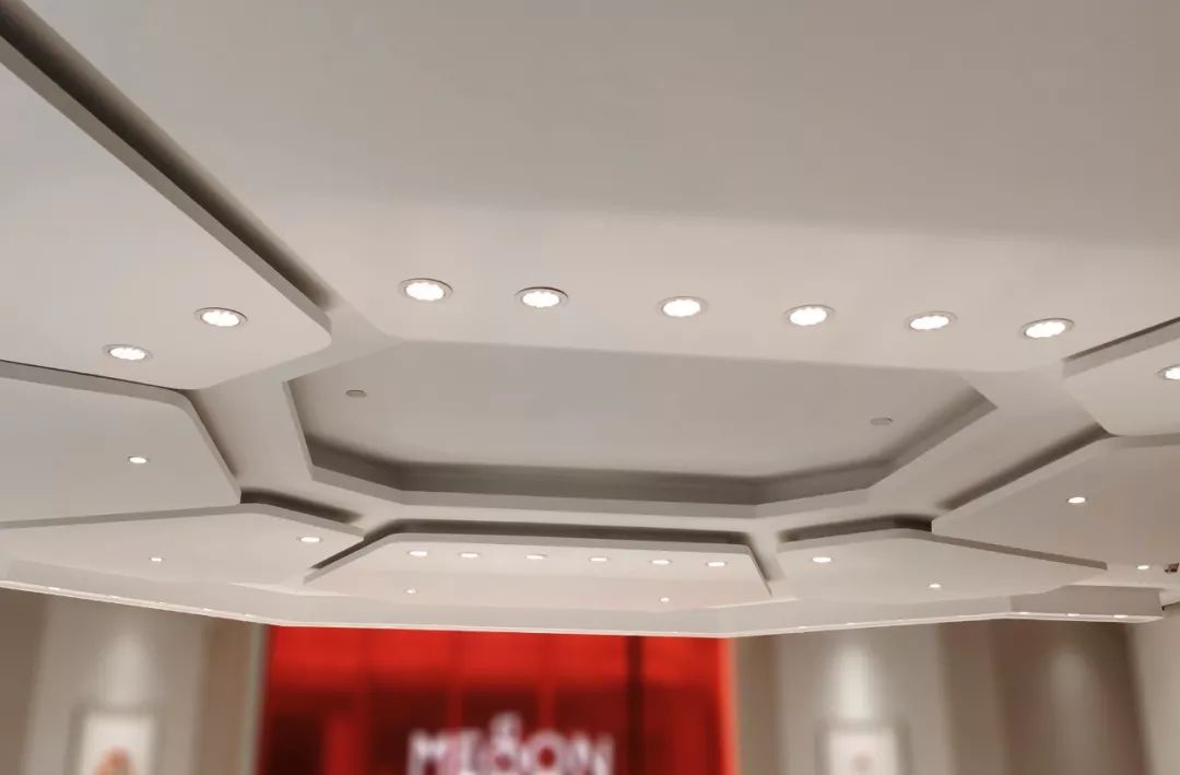 美尚珠宝空间设计 | 红宝石魅力与现代极简美学交融-40