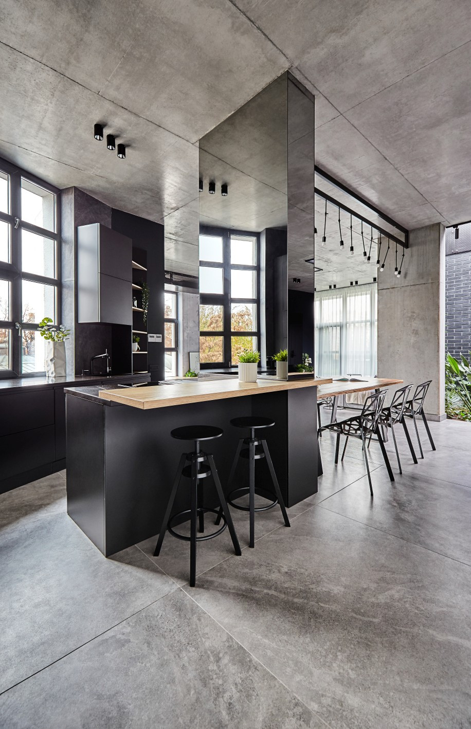 罗马尼亚顶层公寓工业风格设计案例-49