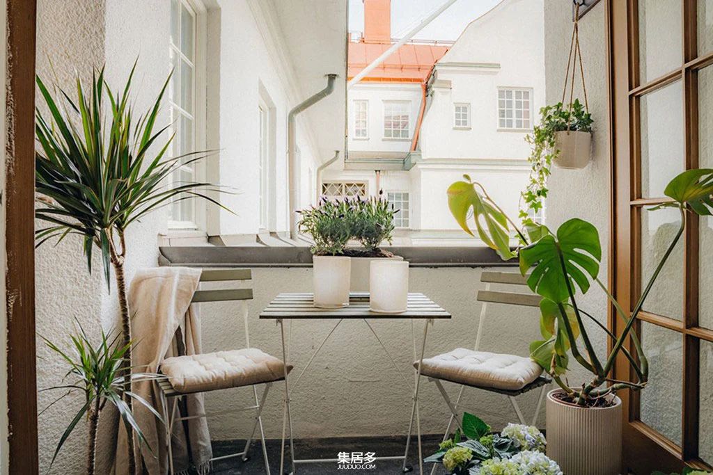 小型斯德哥尔摩公寓精致单色内饰设计丨瑞典斯德哥尔摩-16