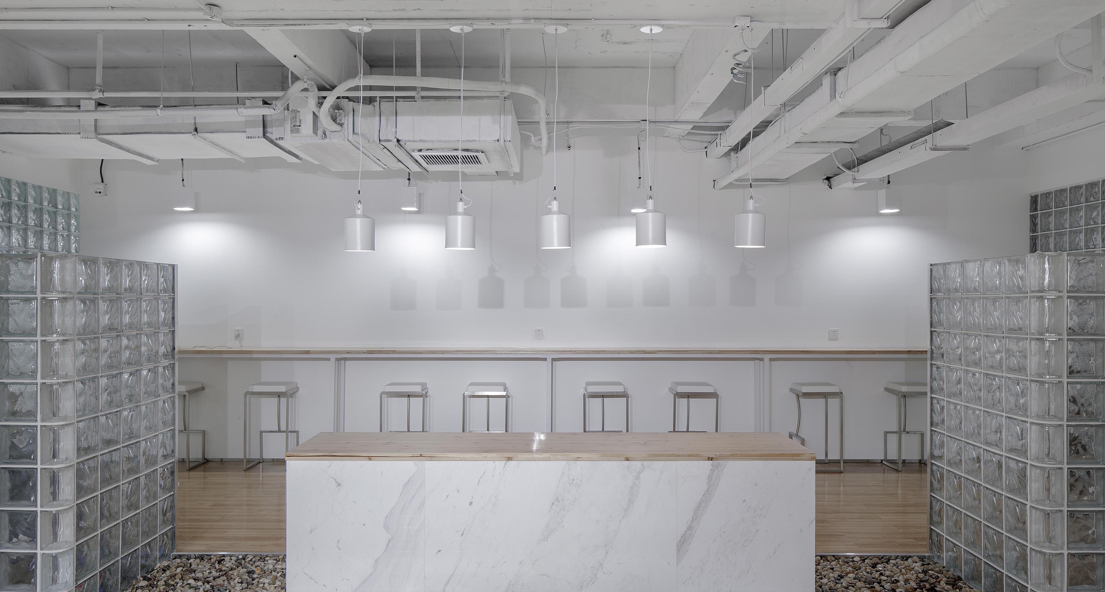 郦文曦建筑事务所打造的游戏公司办公室空间设计-48