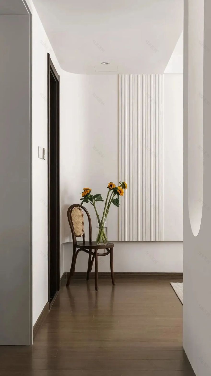 珠海14万130㎡三居,从客餐厅一体到阳台休闲区的奶油风改造-20