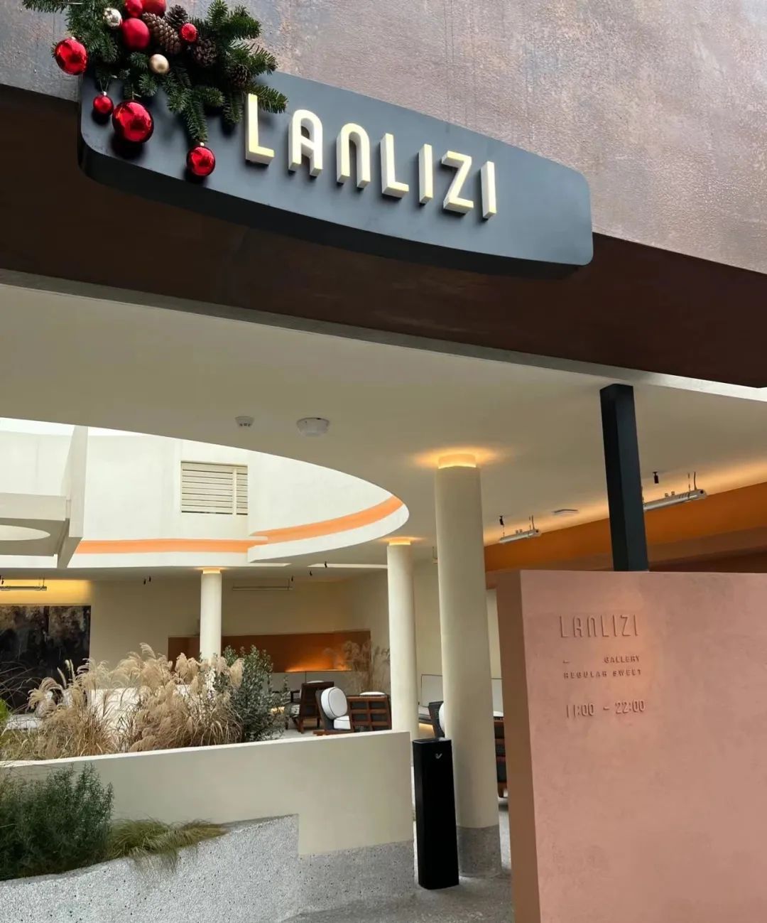 【设计思路】法式甜品店怎么做成天花板-3